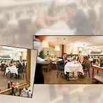 Restaurant Haeupl 호텔