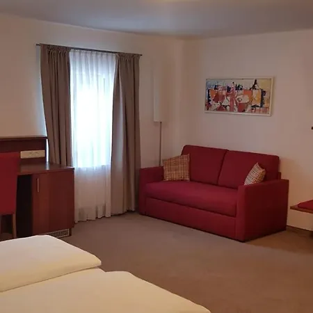 Hotel Hotel-restaurant Häupl 4*
