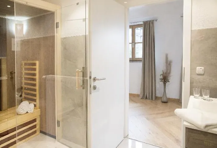 Ξενοδοχείο Restaurant Haeupl 4*