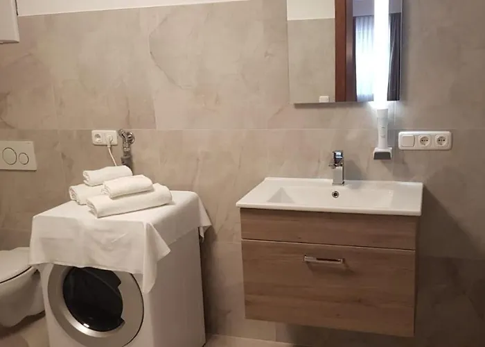 Restaurant Haeupl Ξενοδοχείο 4*