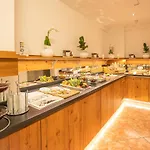 Restaurant Haeupl ホテル 4*